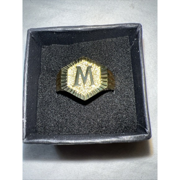 The Unbranded Brand Jewelry - 18k Gold Plates "M or W" Ring Size 8 Ladies